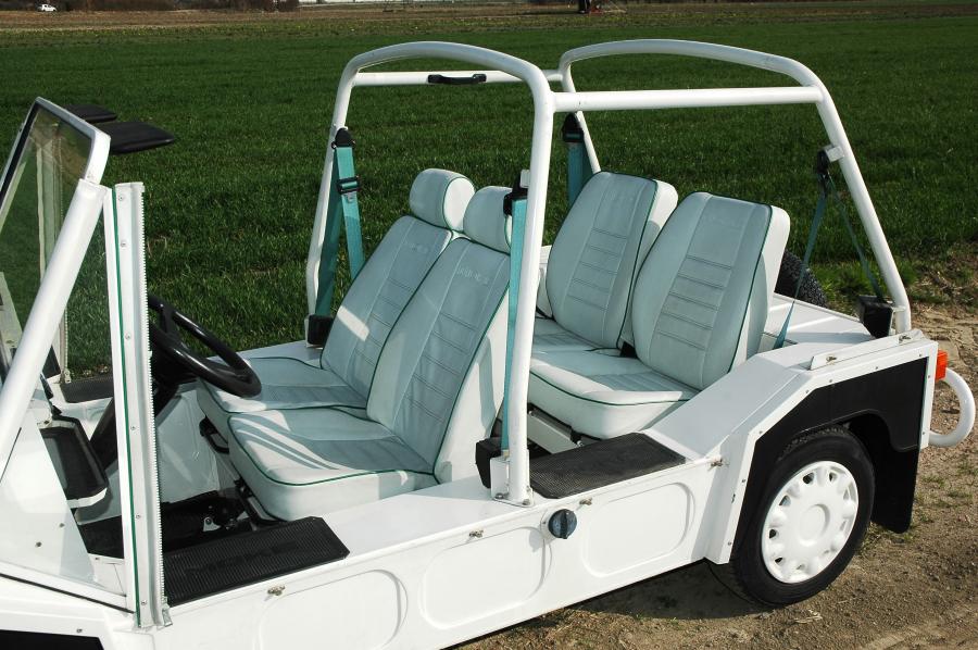 Интерьер Cagiva Moke 1993 года  (фото 3 из 9)